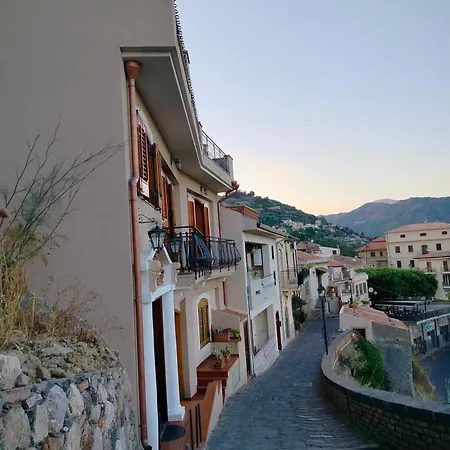 House Casablanca Holiday home Savoca